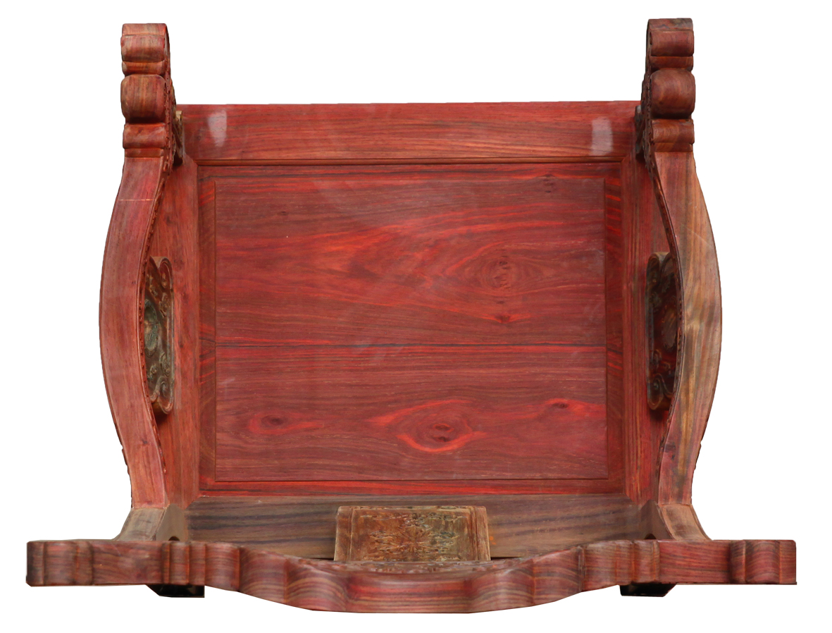 源源红红木  餐椅（饕餮纹） 专利号： ZL 2013  3  0280018.8