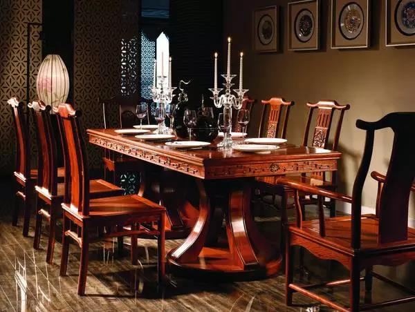 舌尖上的中国红——红木餐桌