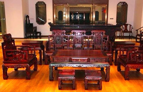 古典红木家具中罗汉床的由来、渊源、款式和摆放作用