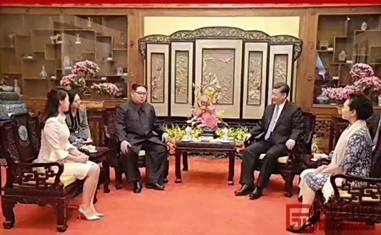 朝鲜国家领导人金正恩首次访华 红木家具再次令世界瞩目